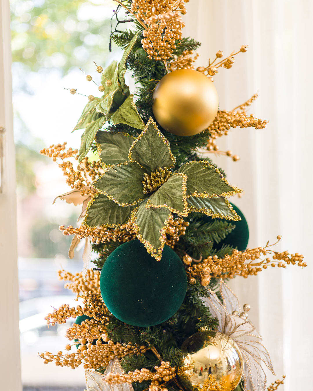 Árvore de Natal Golden Emerald - 1,8m