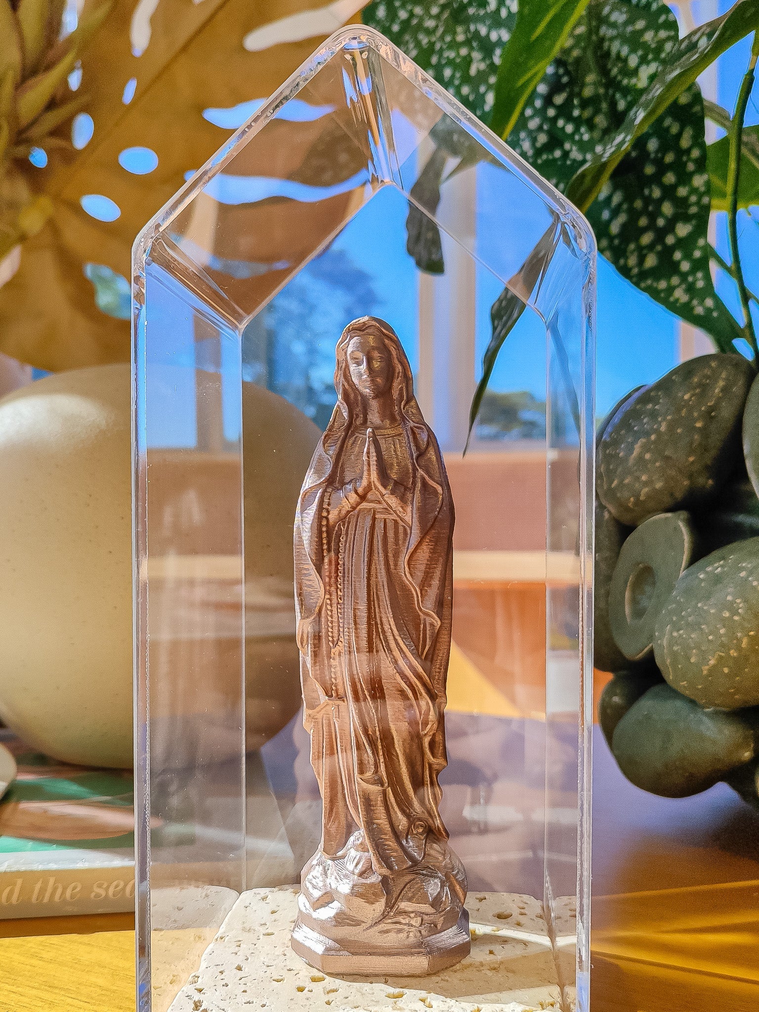Cúpula Acrílico Nossa Senhora de Lourdes Rosè – 22x10 cm